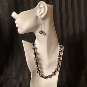 Black & White Necklace & Earring Set